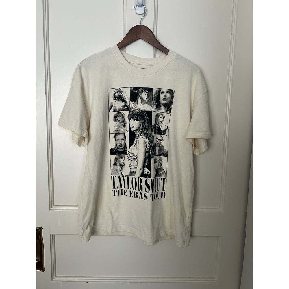 Taylor Swift The Eras Tour T-Shirt Womens Size Medium Tan Black Music Novelty